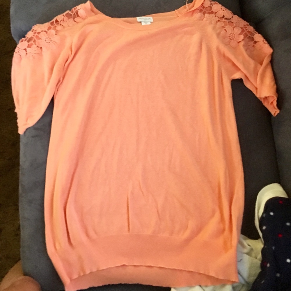 Jaclyn Smith blouse size large